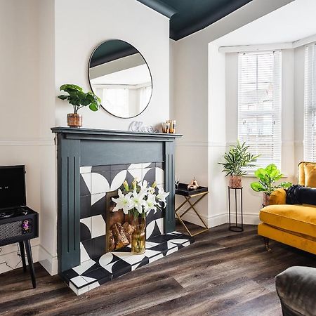 リスバーン The Crescent Townhouseヴィラ エクステリア 写真